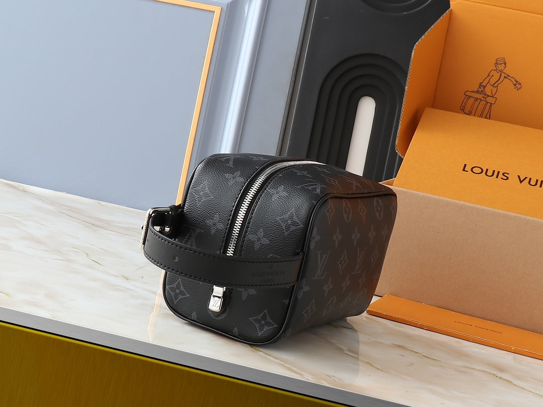 15RE69BDE Stylish leather bag