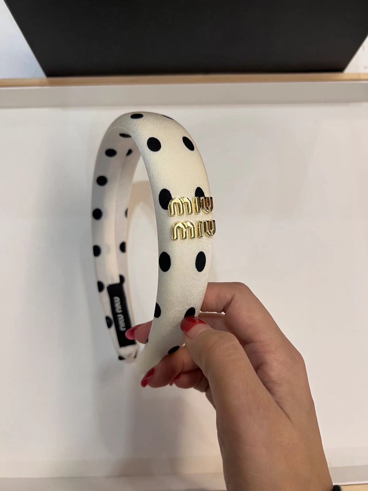 165RA72FDE Stylish hair ornament
