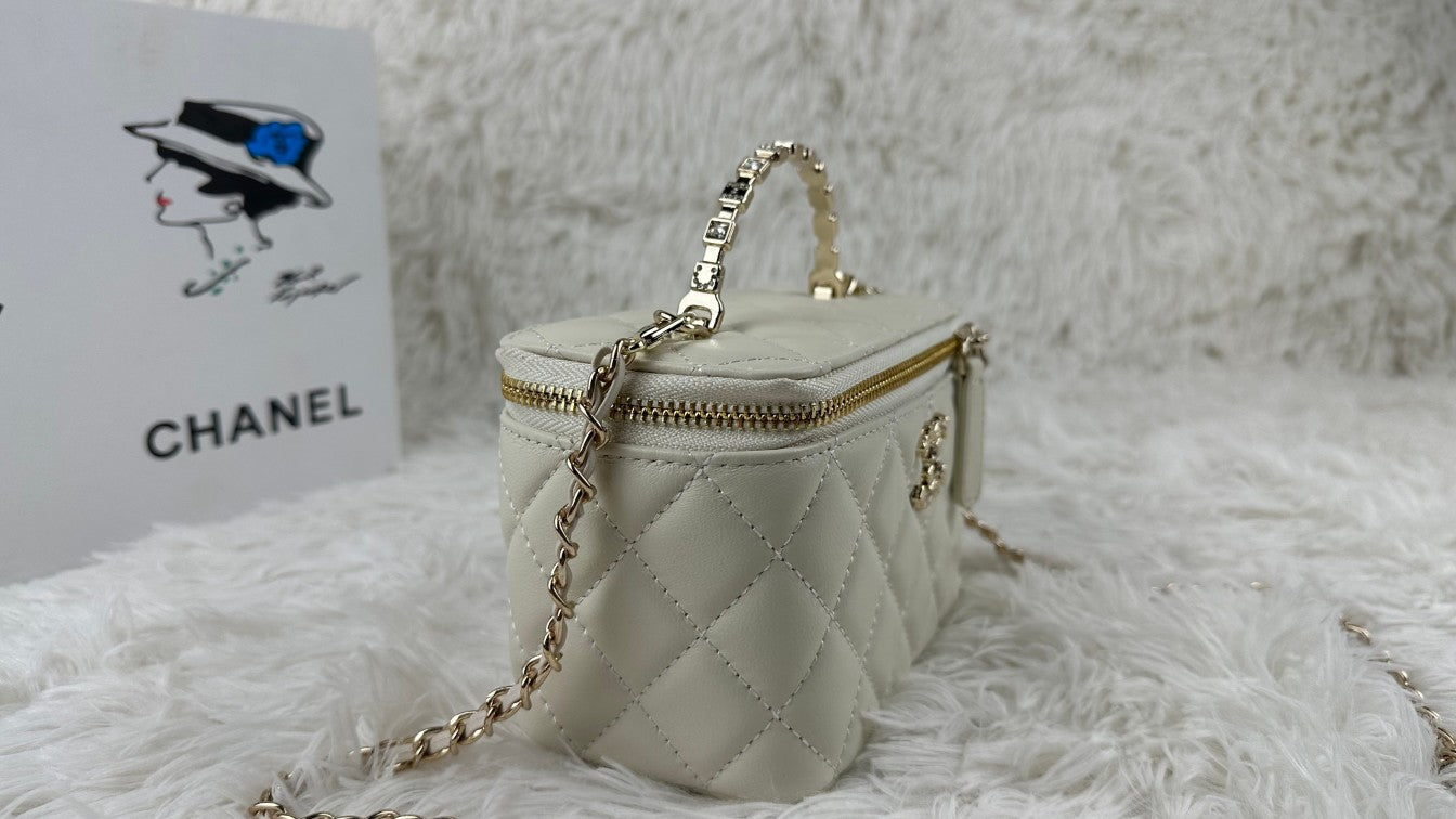 1XC377BDE Stylish leather bag 