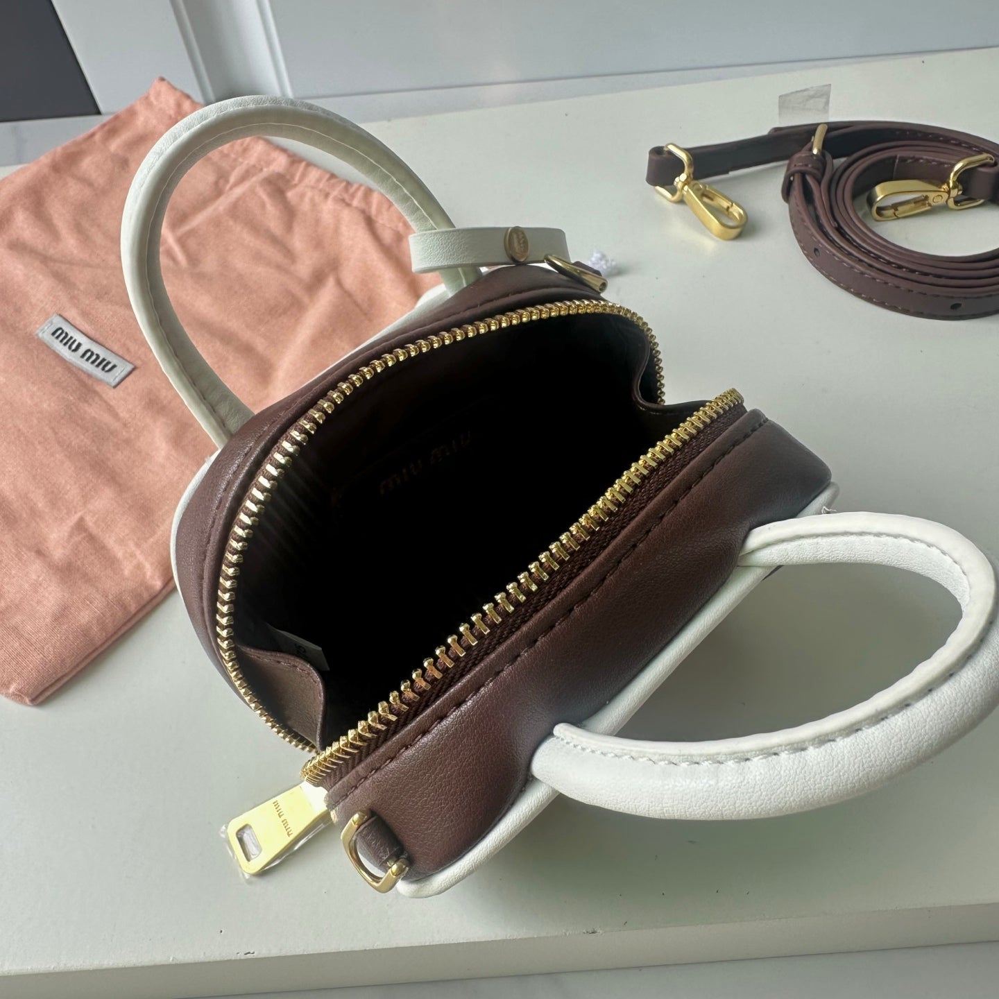 155NA55BDE Stylish leather bag