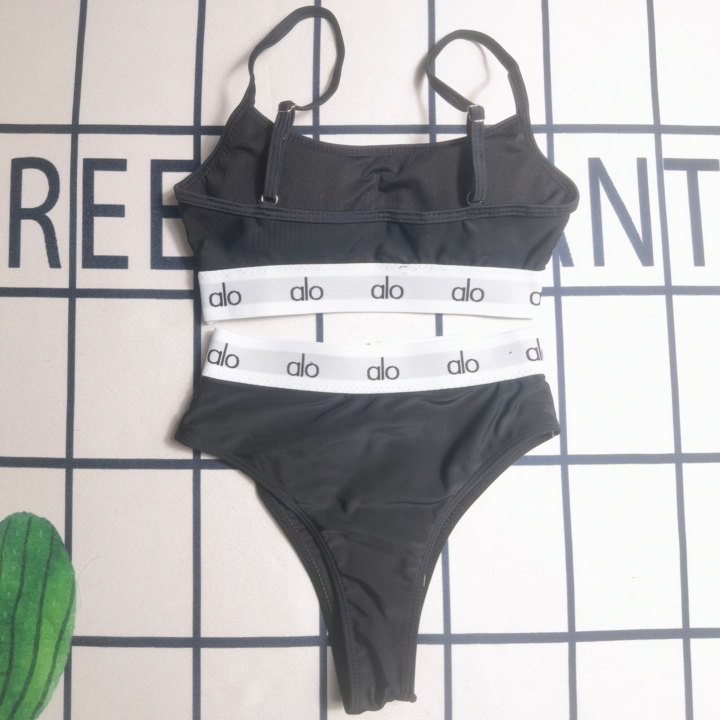145ZA350YDE Stylish Bikini swimsuit