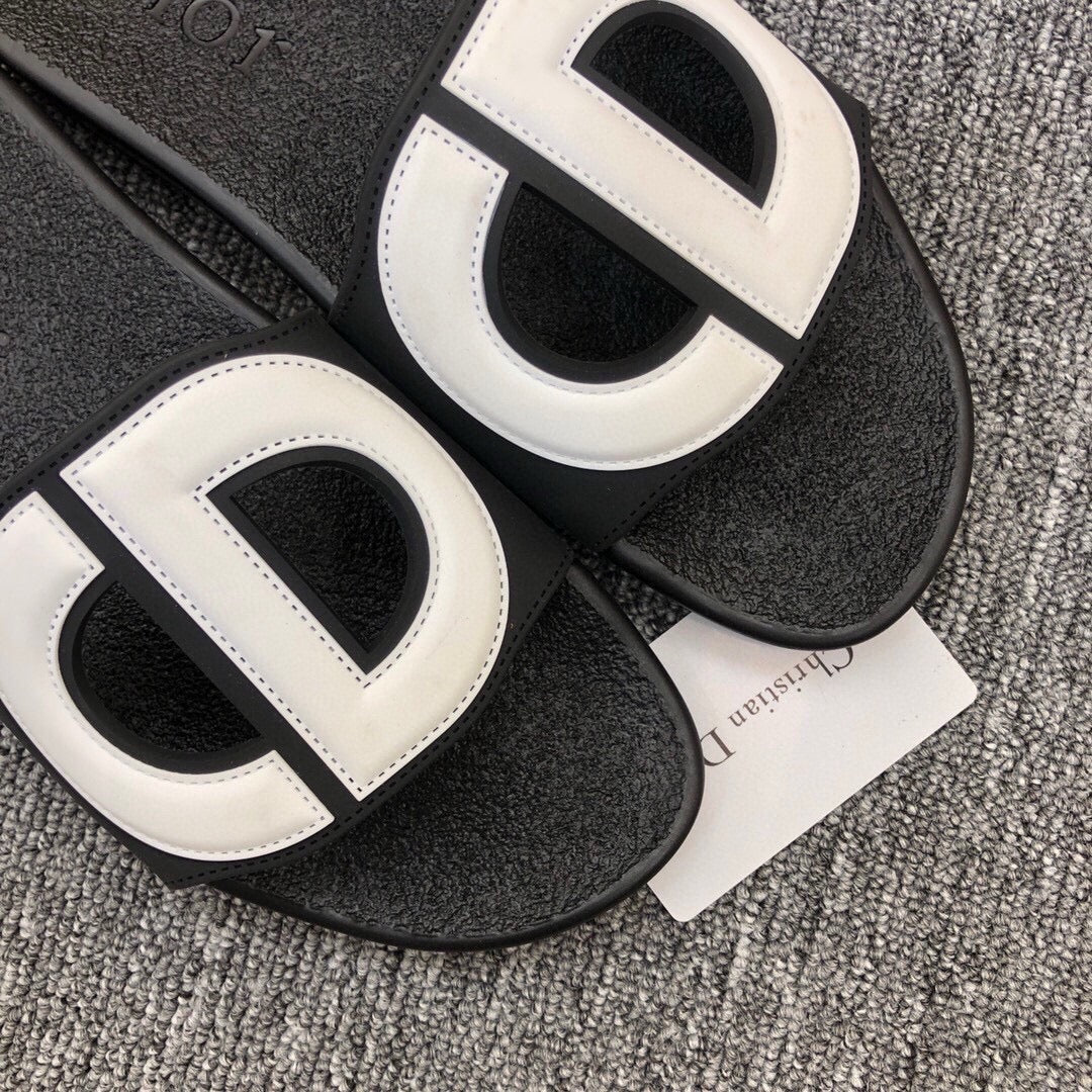 54D51ZDE Stylish slippers