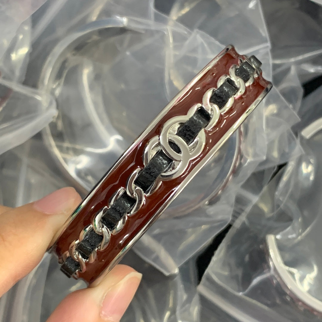 84C60KDE Stylish Bracelets