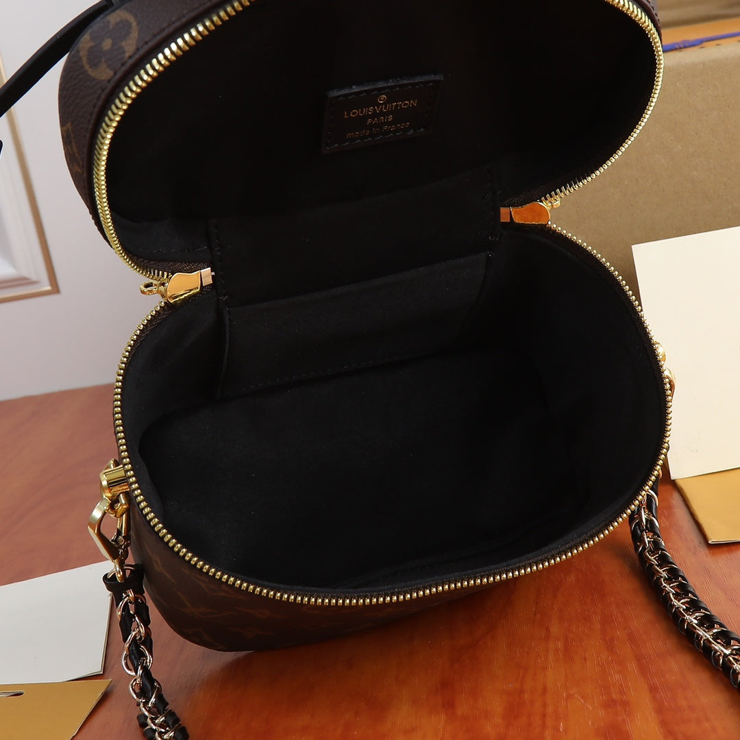 2XE121BDE Stylish leather bag 
