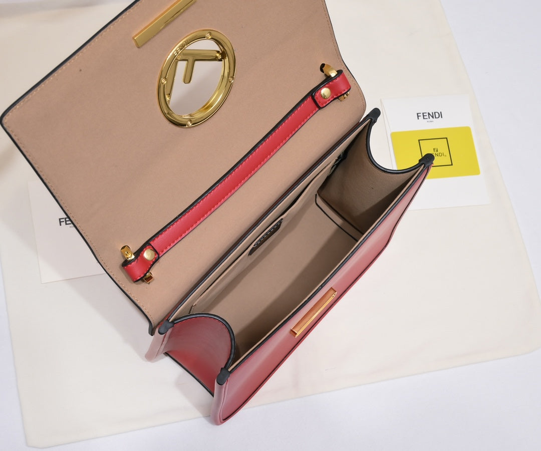 1XF90BDE Stylish leather bag 