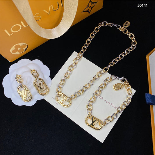 3E534XDE Stylish Bracelets
