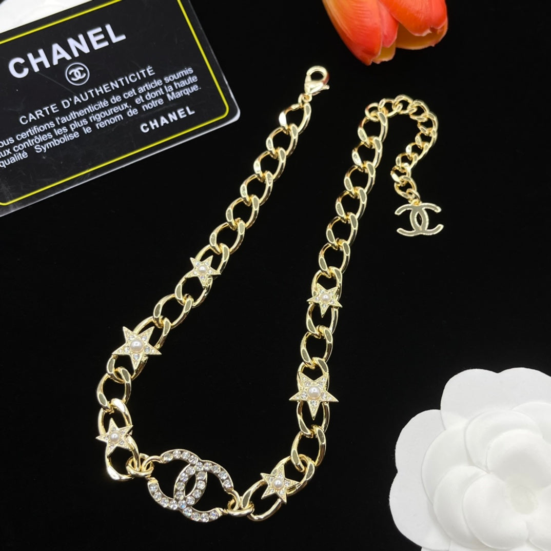 14C927XDE Stylish Necklaces