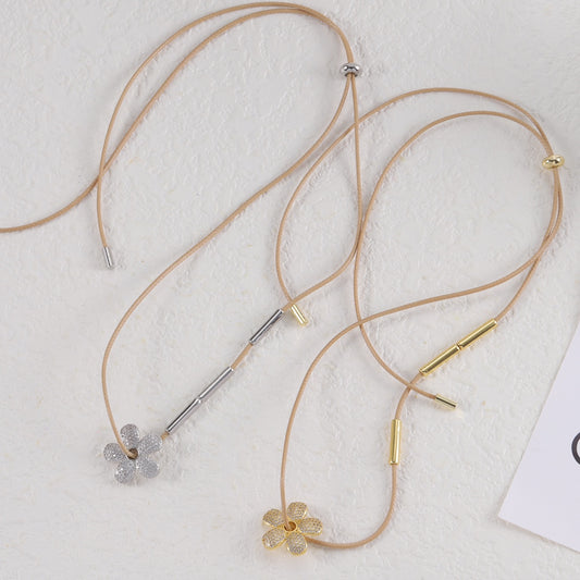 14A958XDE Stylish Necklaces