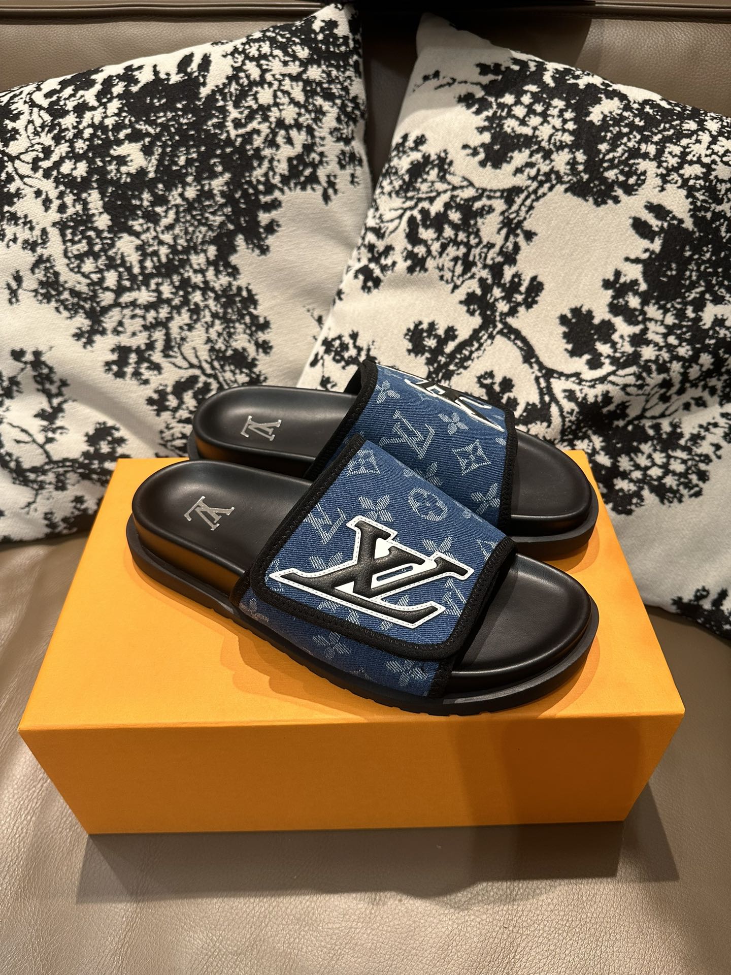 285ZE28ZDE Stylish leather Shoes