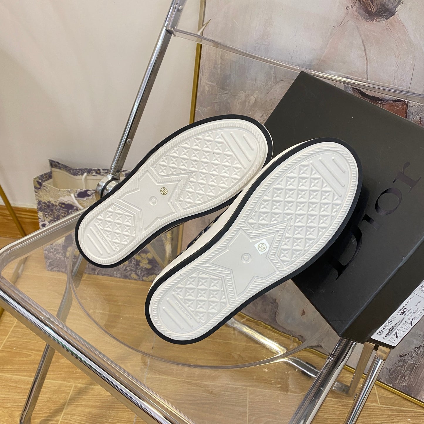 1YD20ZDE Stylish Sneakers