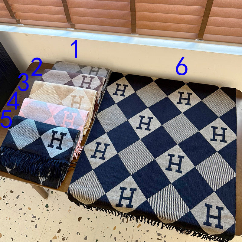 185ZH36WDE Stylish Winter Scarves