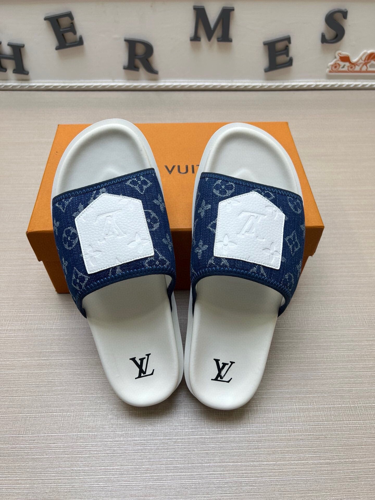 5WE252ZDE Stylish Slippers