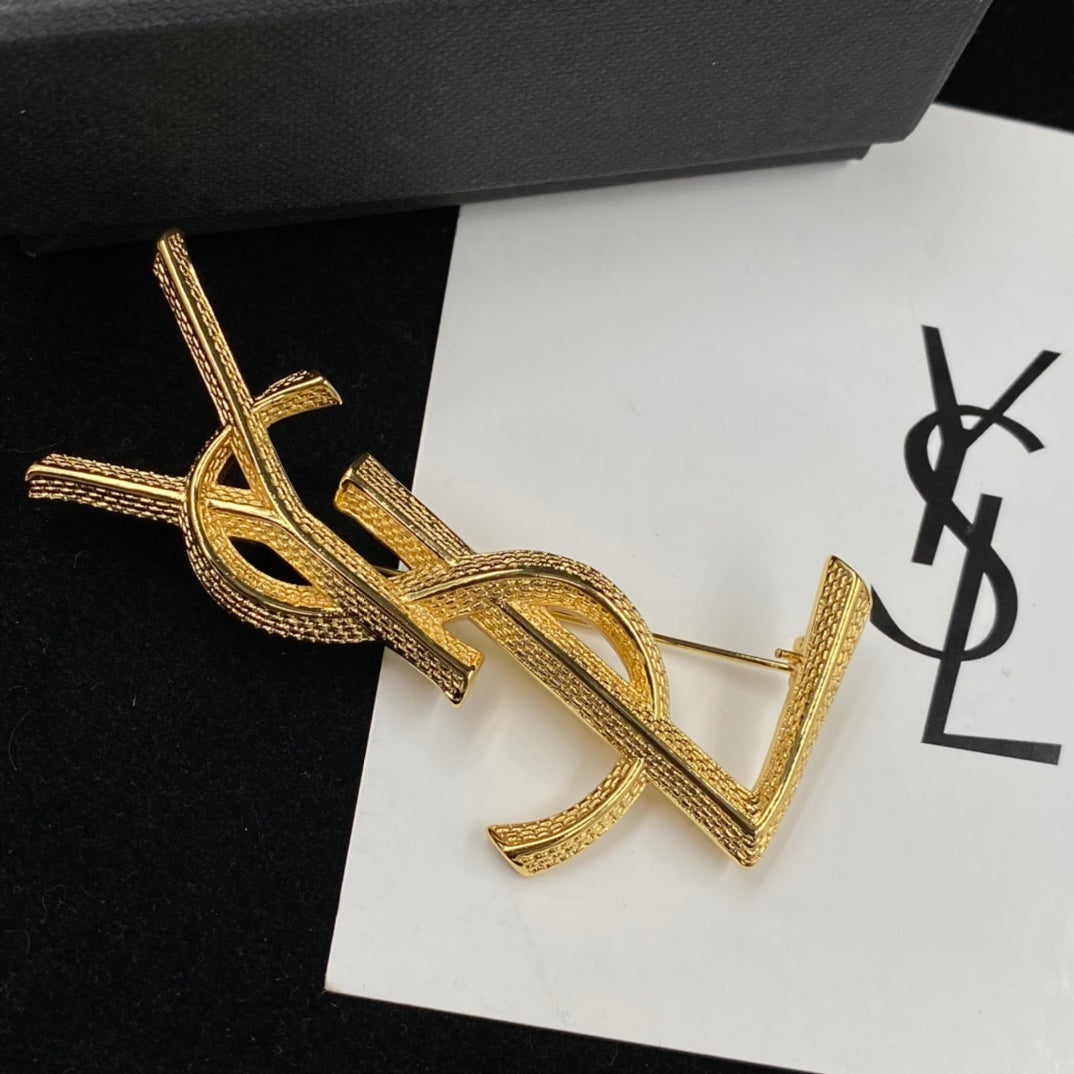 1NSL25HDE Stylish Brooch