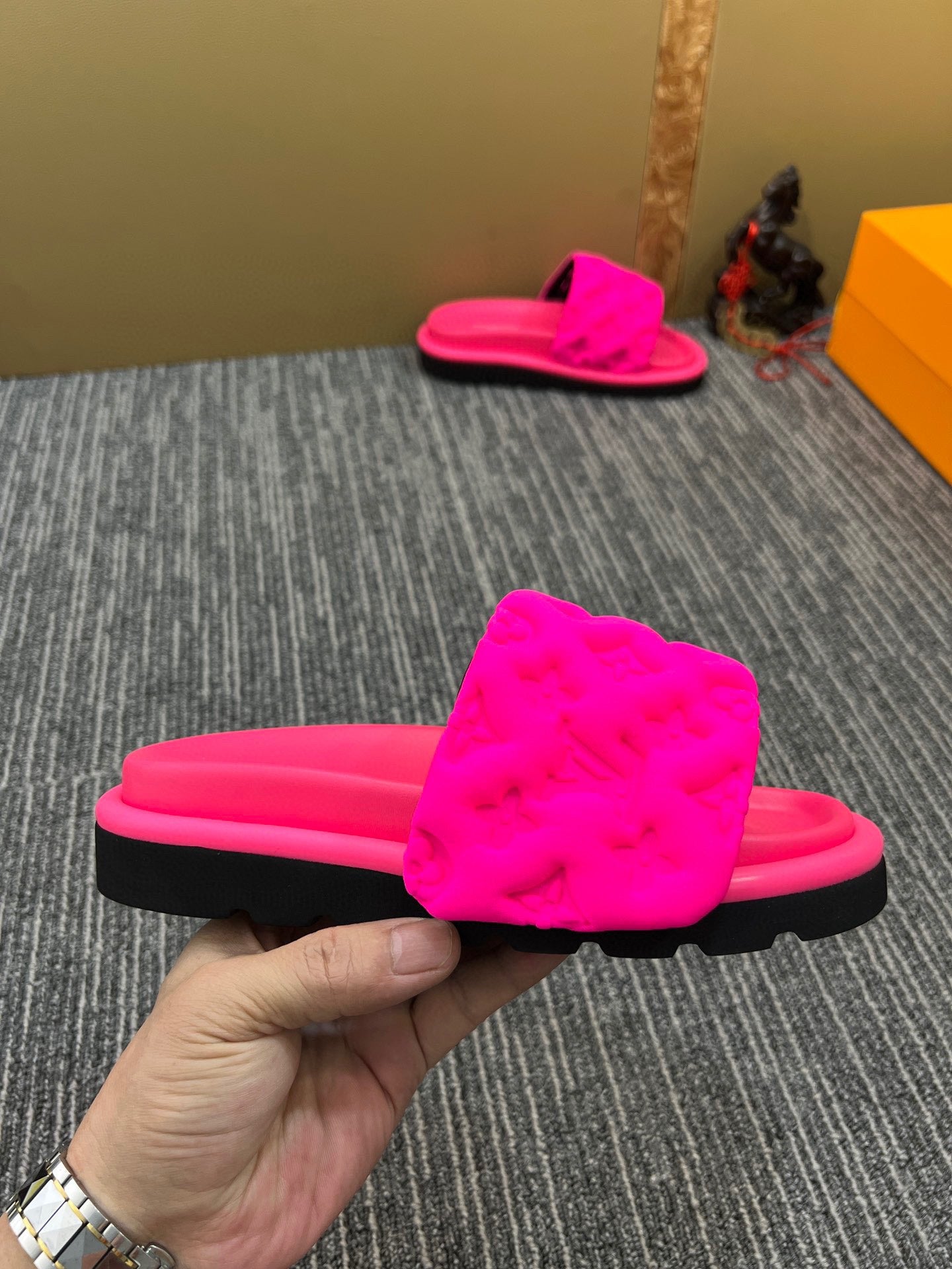 5XE119ZDE Stylish leather quality Slippers