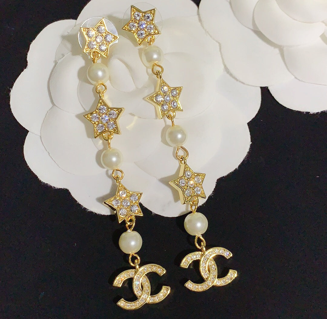 1YC302EDE Stylish Earrings