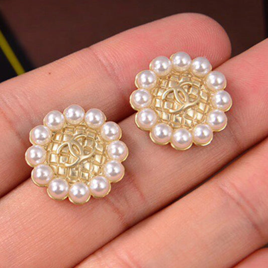 14C100EDE Stylish Earrings