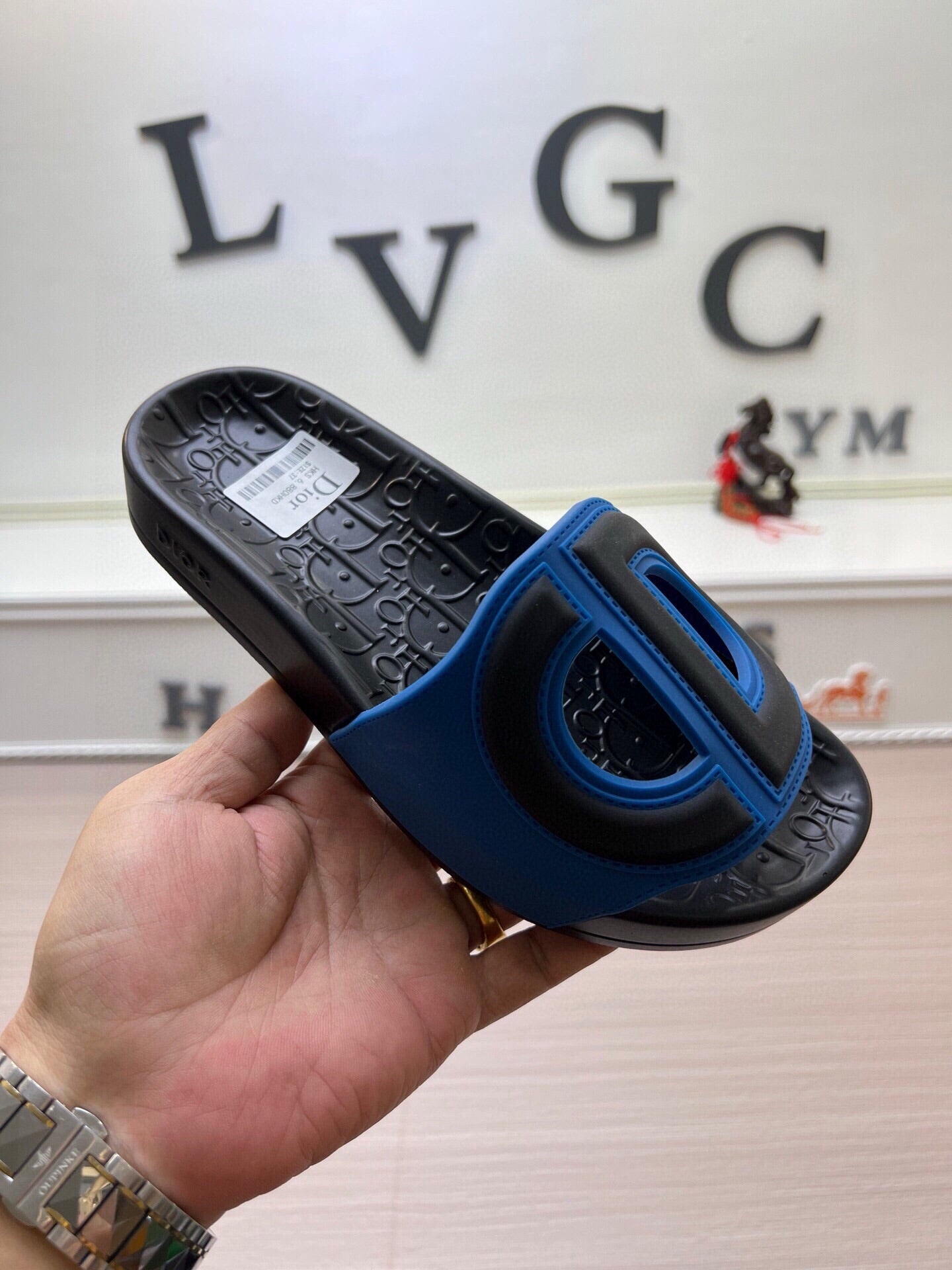 5LD213ZDE Stylish Slippers