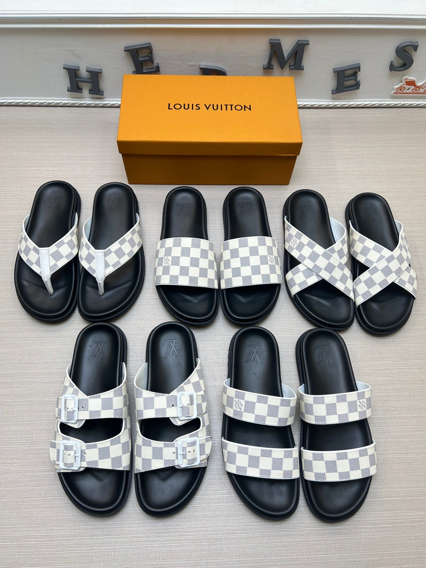 54E61ZDE Stylish slippers