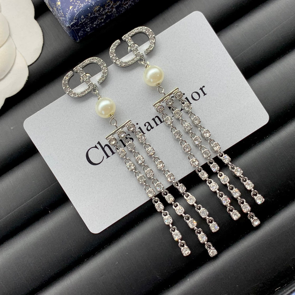 1ND202EDE Stylish Earrings