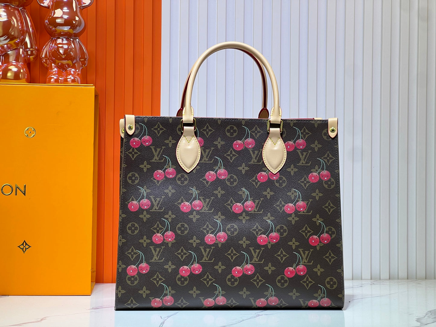 155NE14BDE Stylish leather bag