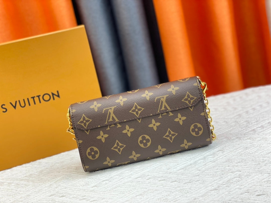 1XE32BDE Stylish leather bag 