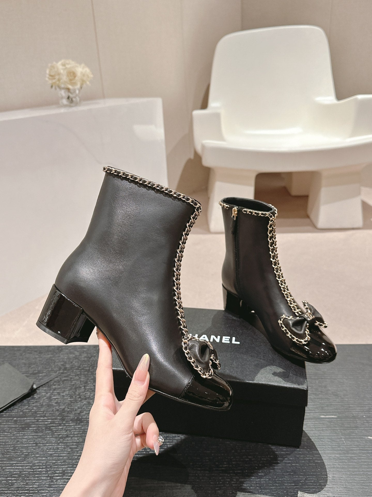 1LC22ZDE Stylish Boots (Heel height 6cm )