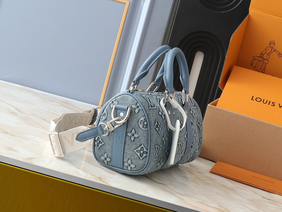 2WE11BDE Stylish canvas bag