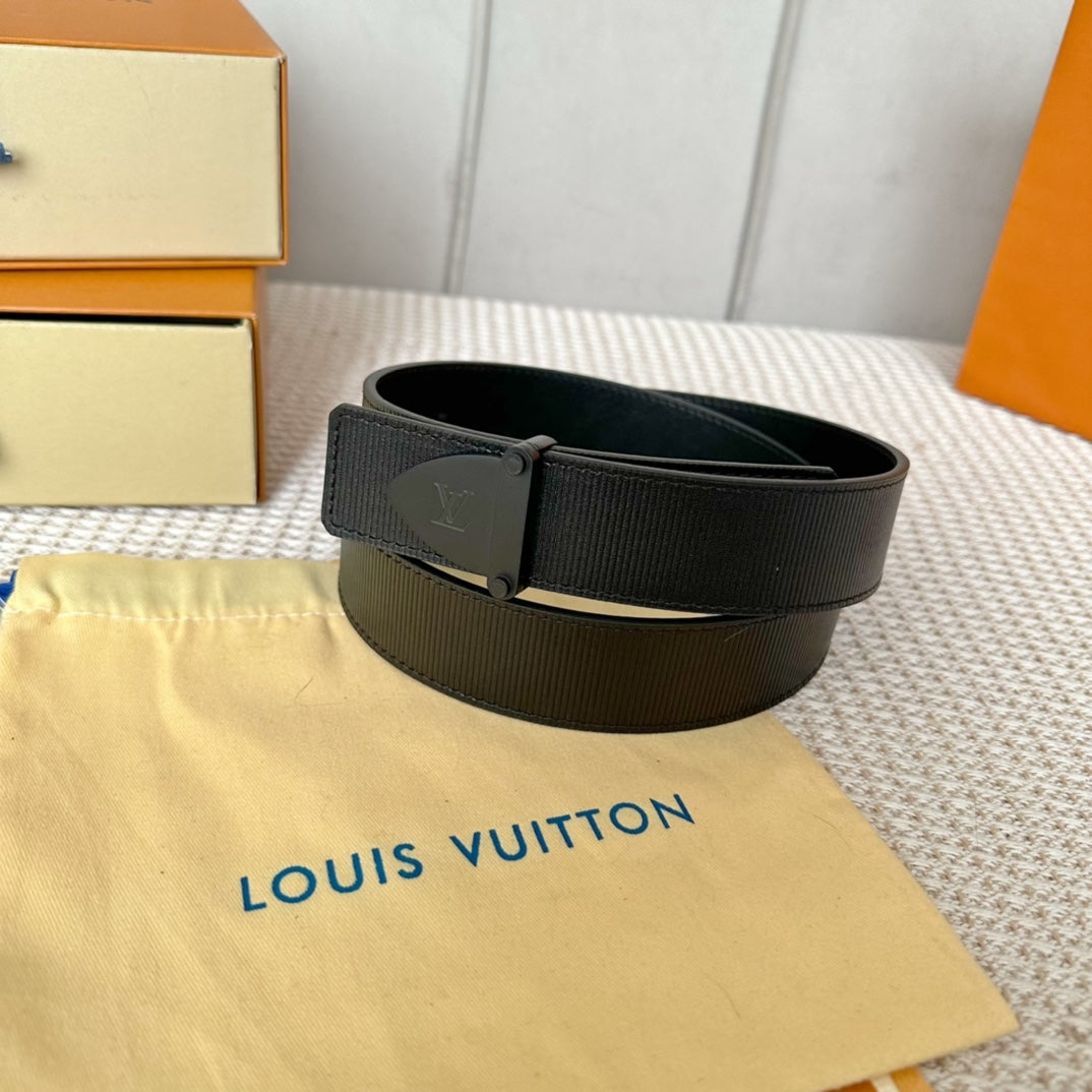 14E136PDE Stylish  High quality belt With full package