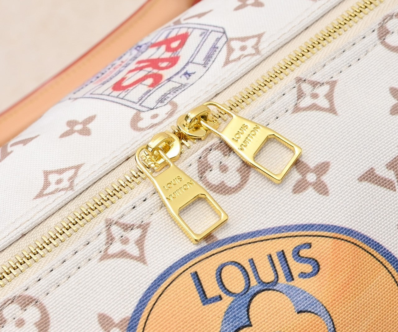 155NE21BDE Stylish Luggage bags