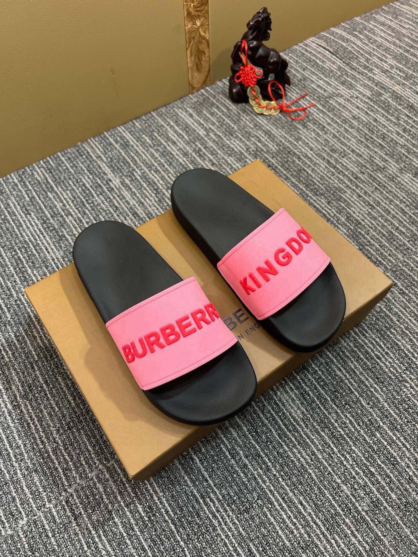 535ZR255ZDE Stylish Slippers