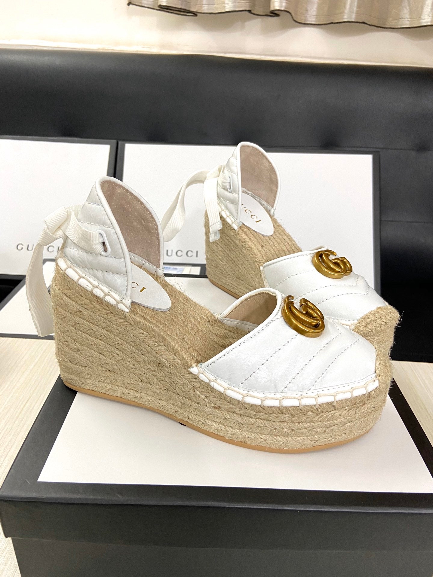 245RB38ZDE Stylish leather  High heels