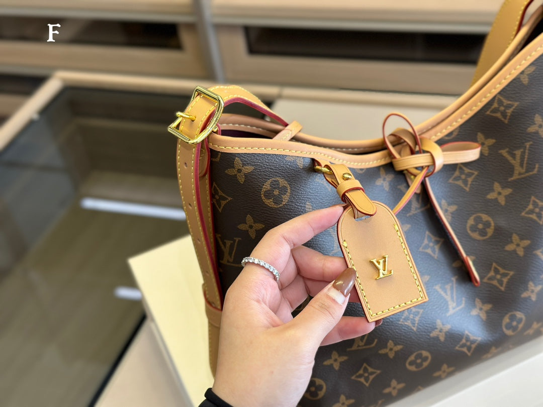 6XE136BDE Stylish leather bag 