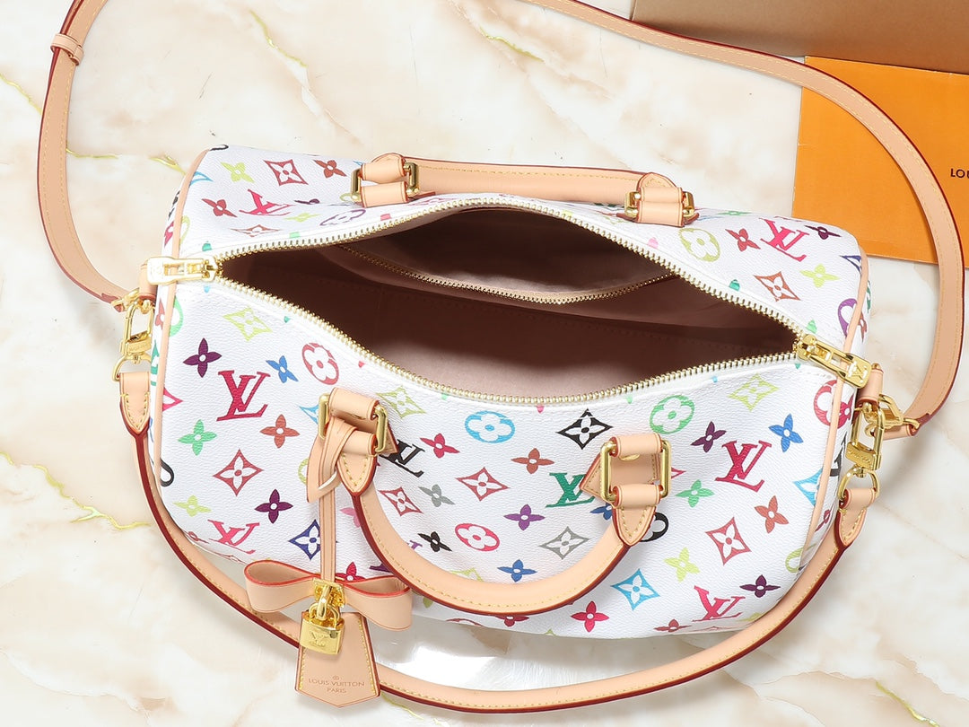 1WE62BDE Stylish leather bag