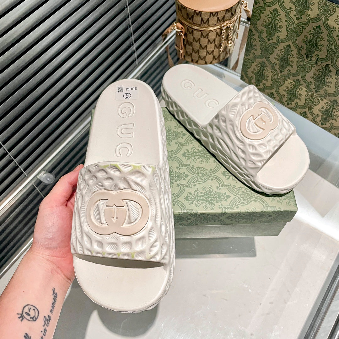 14B185ZDE Stylish Slippers