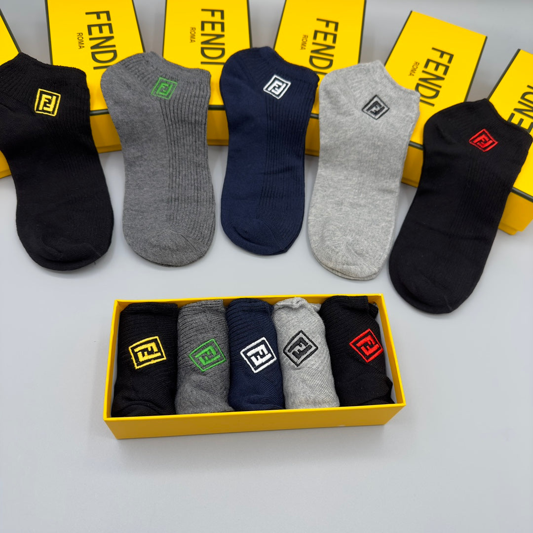 135RF4SDE Stylish socks（5 pairs）