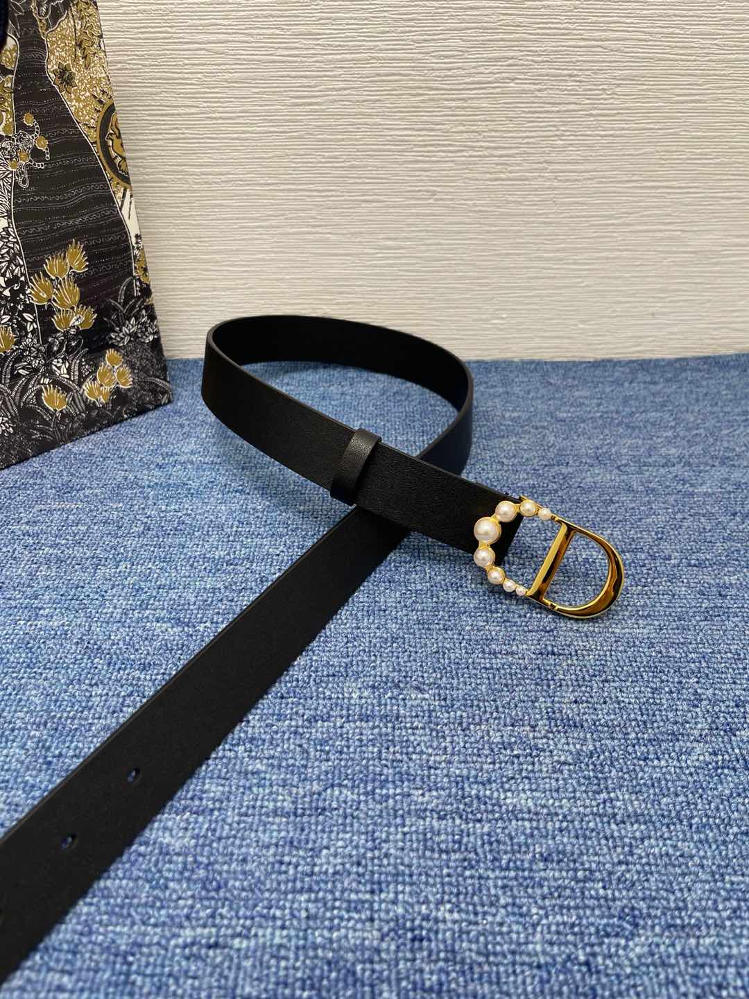 155RD200PDE Stylish  High quality belt With full package