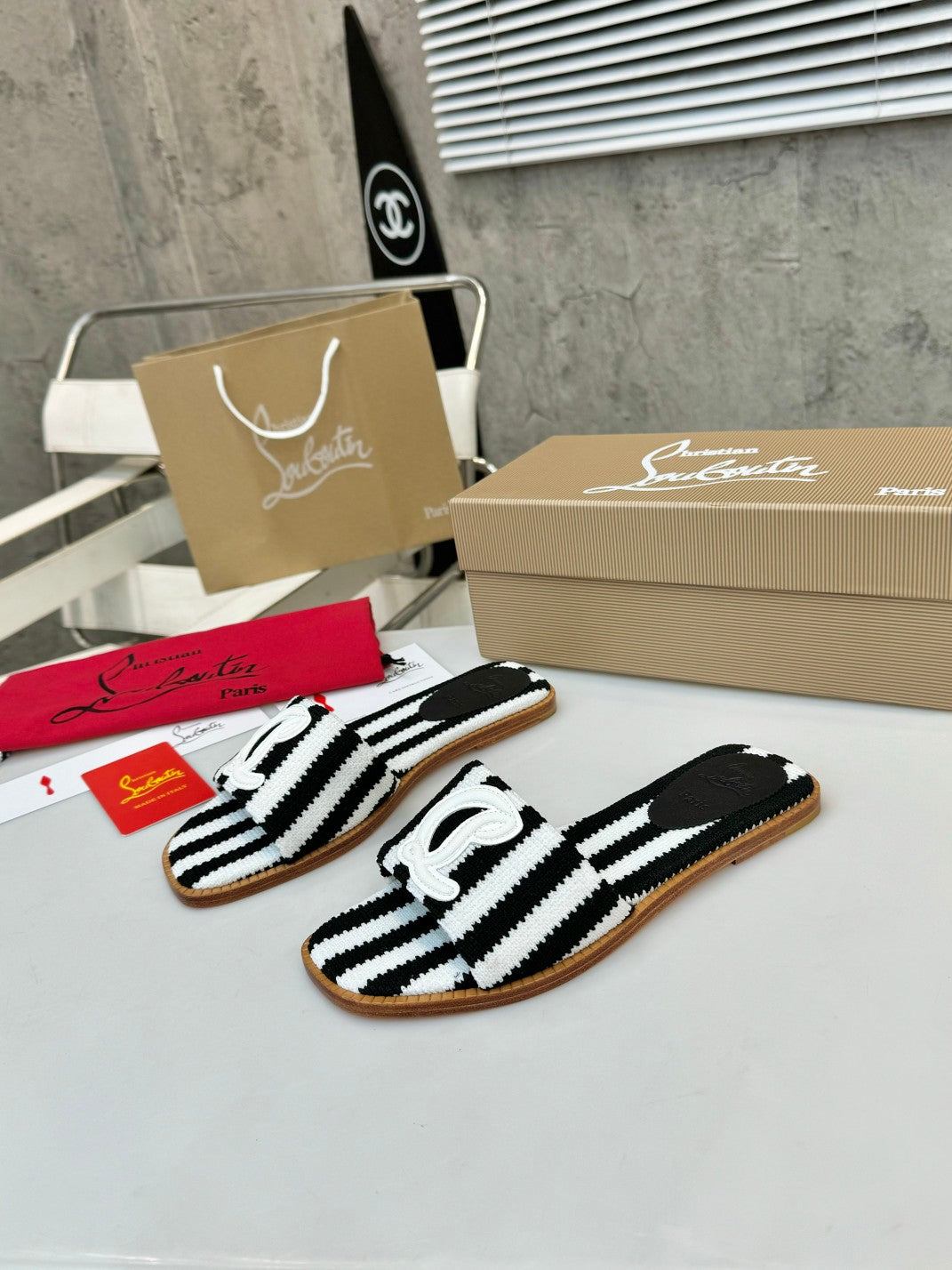 JXA10ZDE Stylish leather + knitted sandals