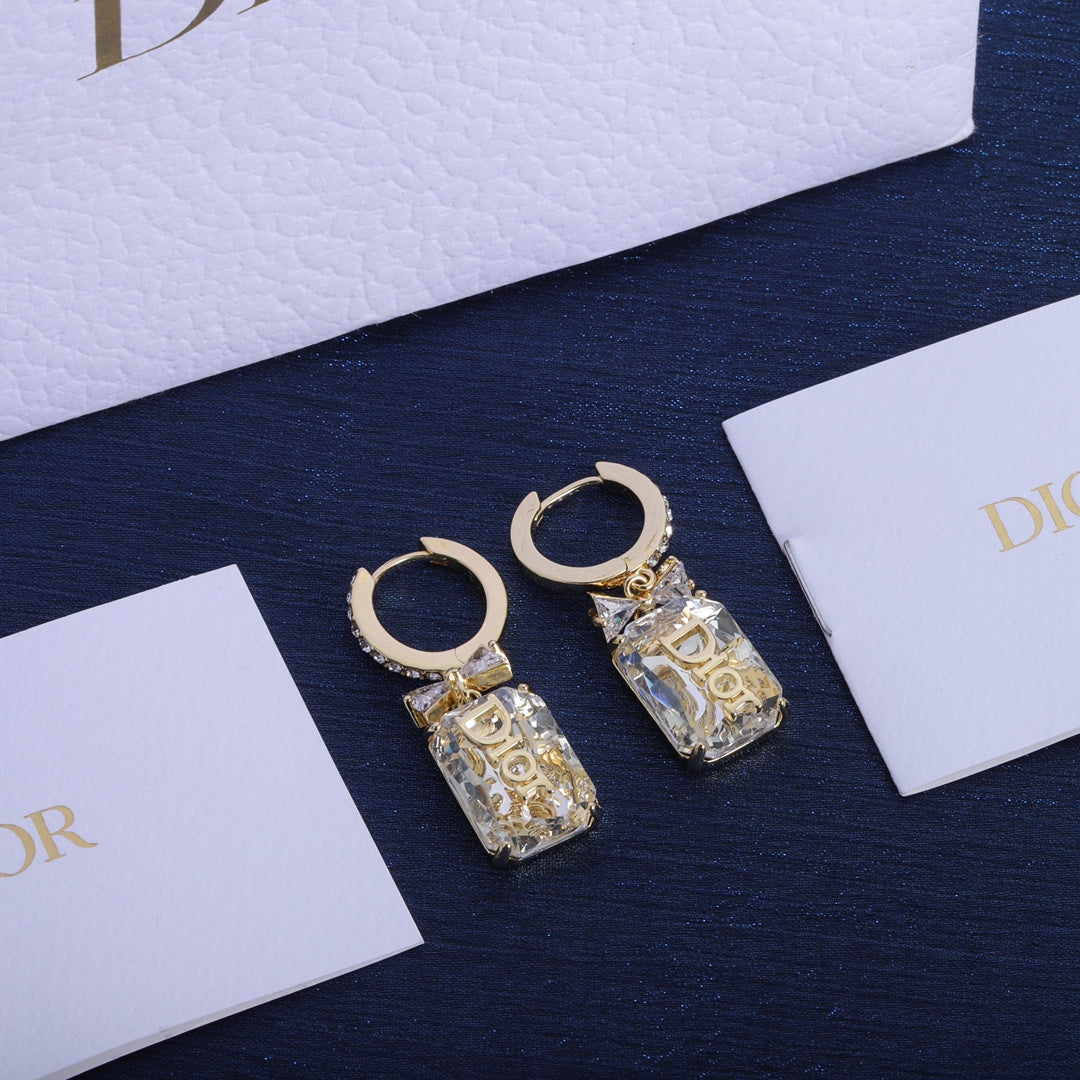 14D988EDE Stylish Earrings