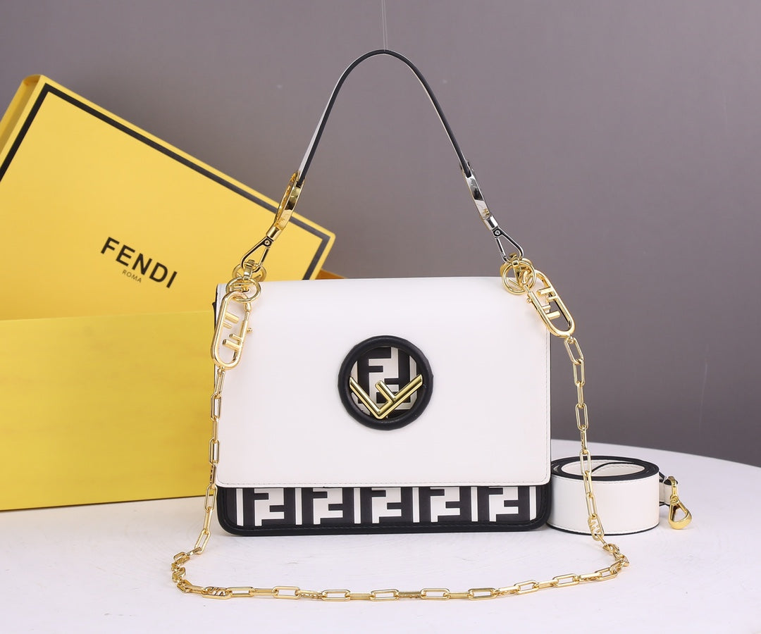 1XF91BDE Stylish leather bag 