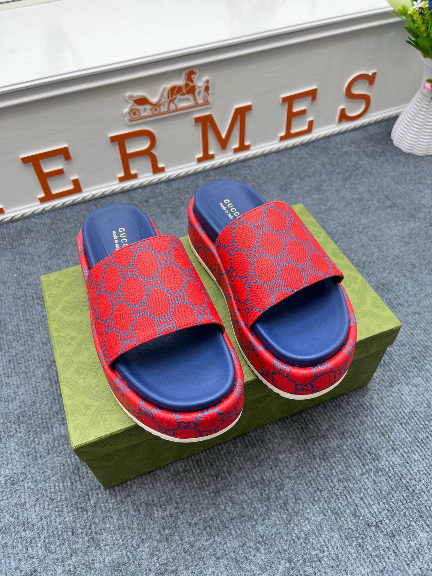 54B122ZDE Stylish slippers  Sole thickness 5.5cm