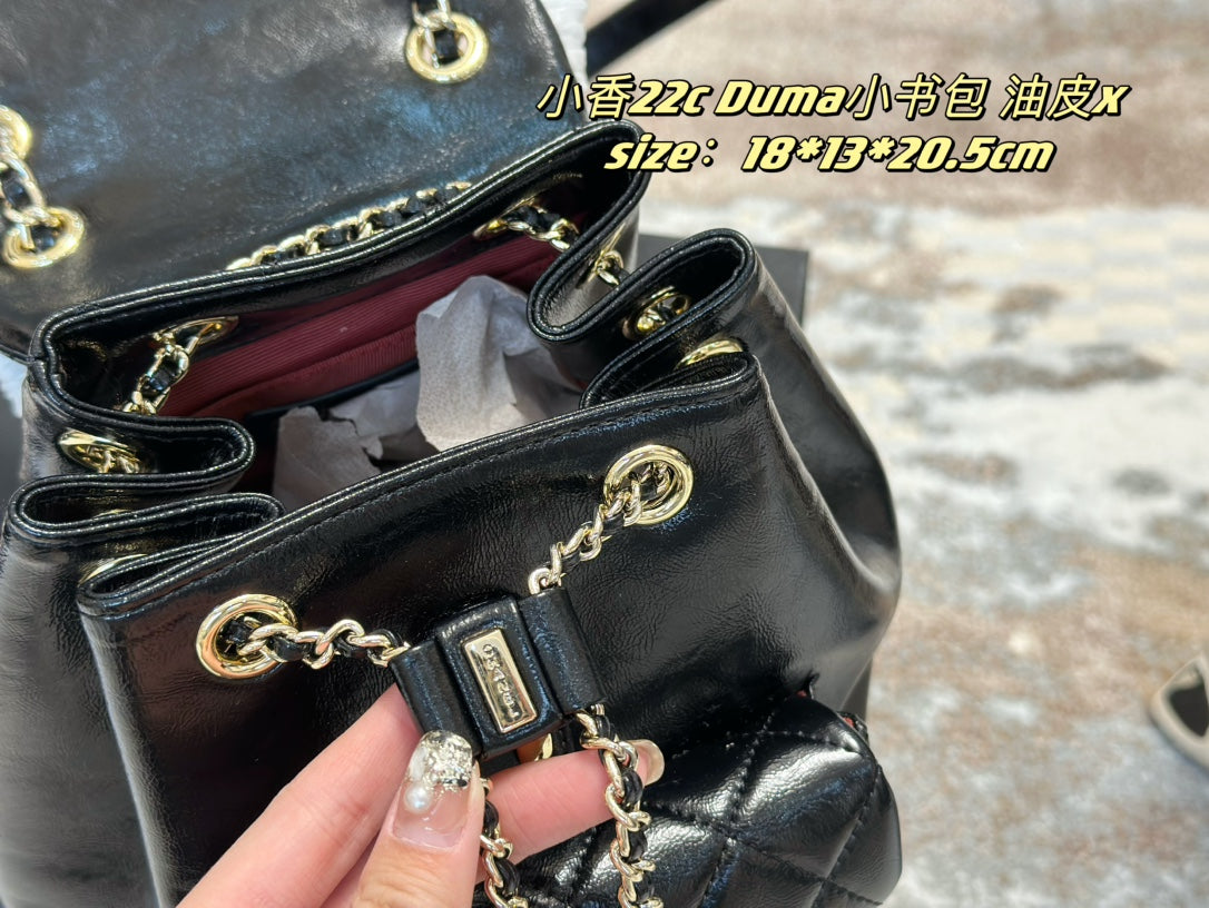 6XC225BDE Stylish leather backpacks