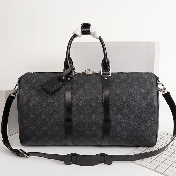 1E93BDE Stylish leather luggage bags