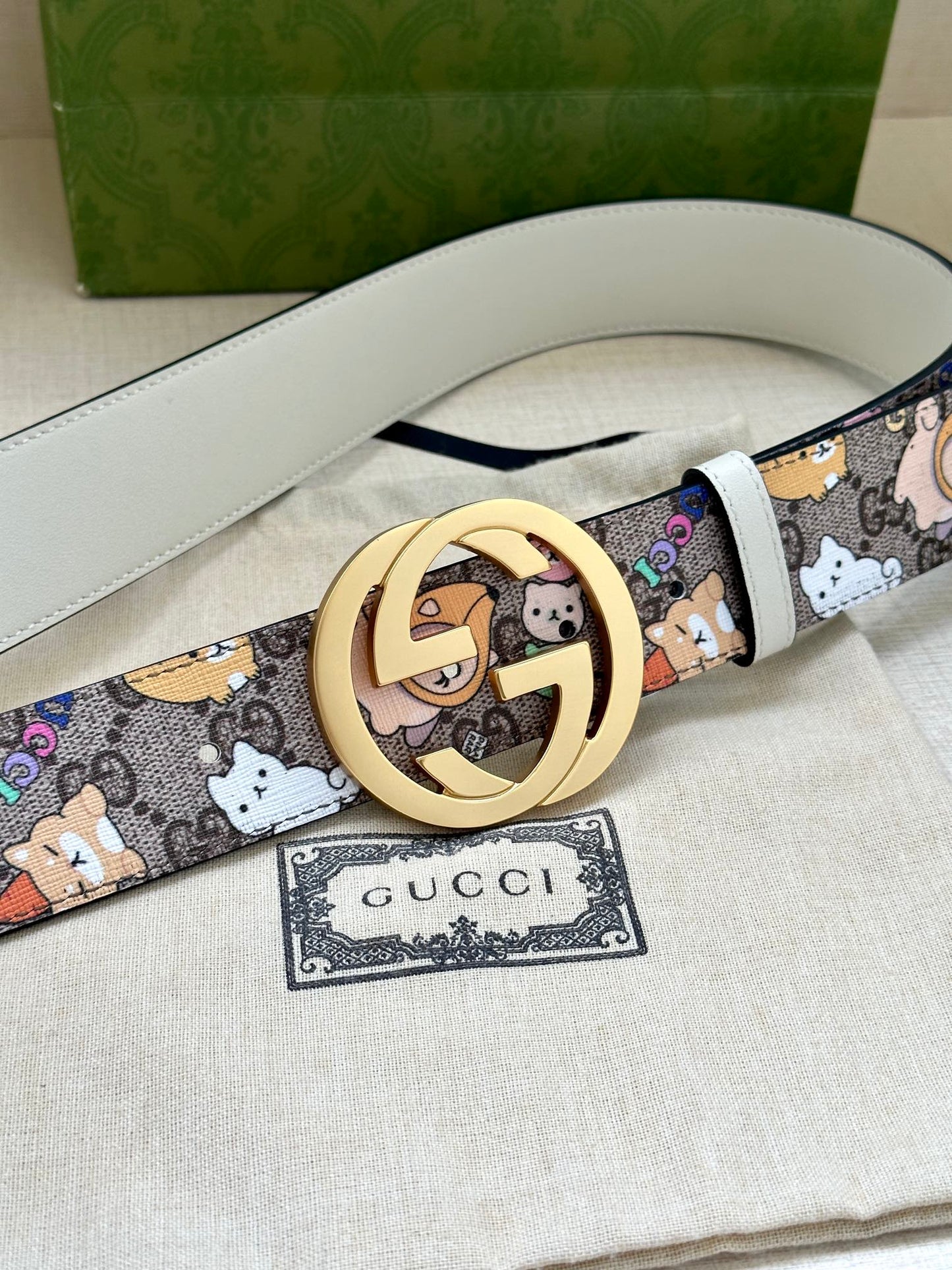 155RB208PDE Stylish  High quality belt With full package