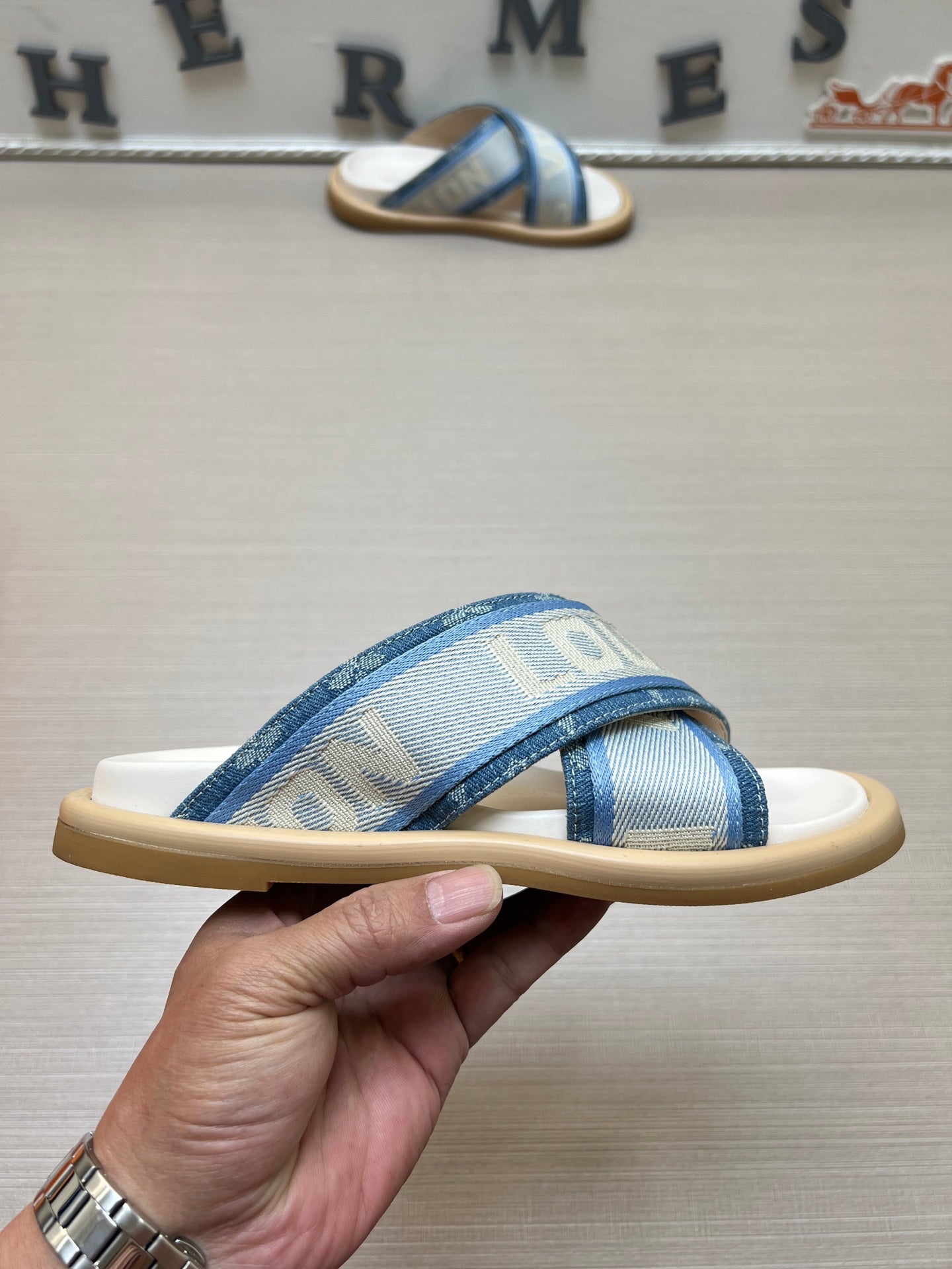 535ZE274ZDE Stylish Slippers
