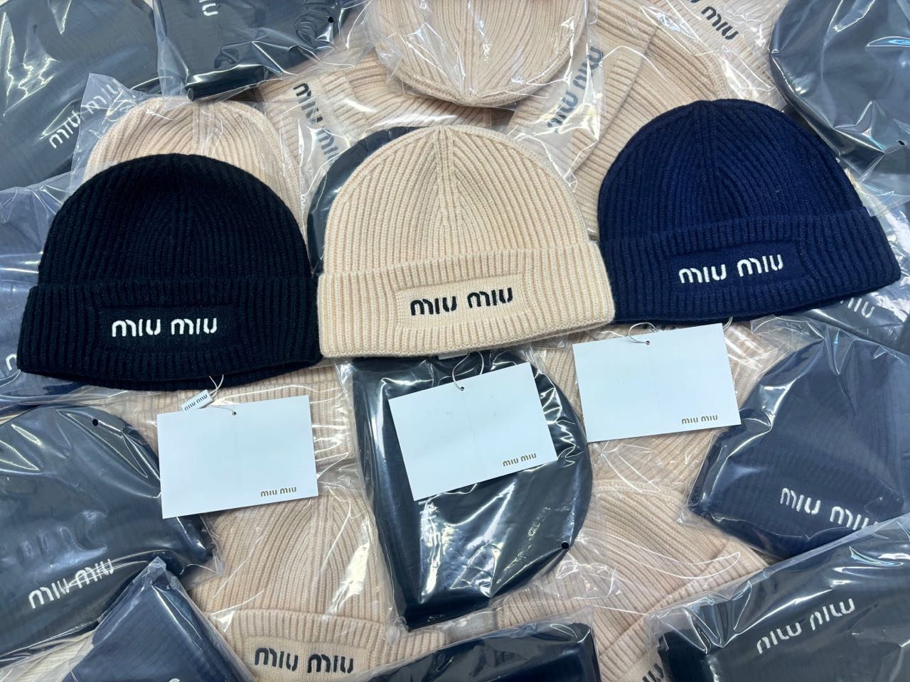 125ZA495MDE Stylish hats