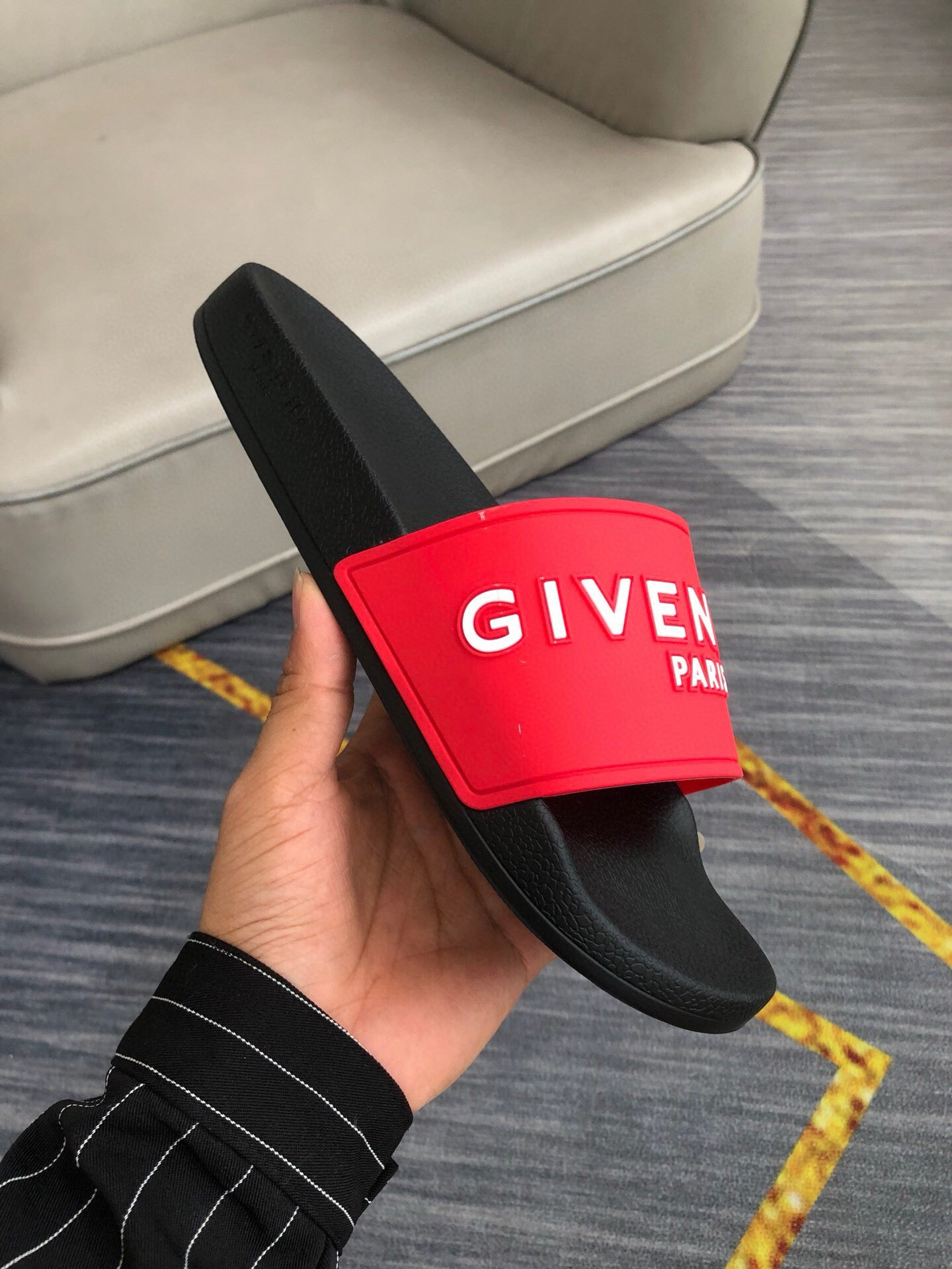 535ZGV265ZDE Stylish Slippers