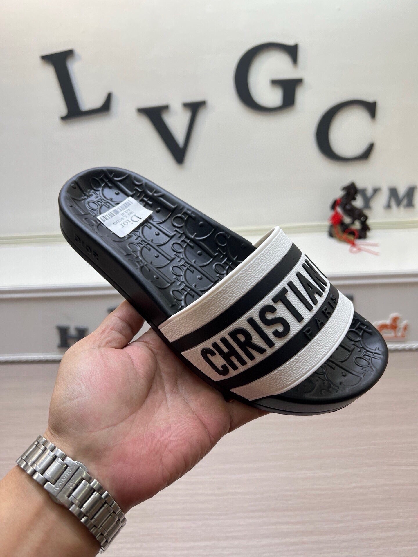5LD212ZDE Stylish Slippers