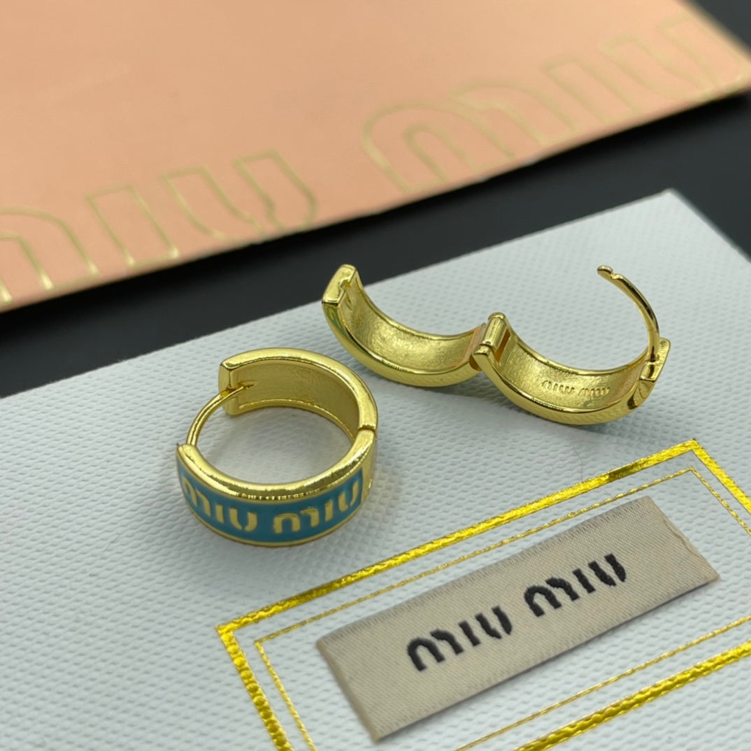 14A520EDE Stylish Earrings