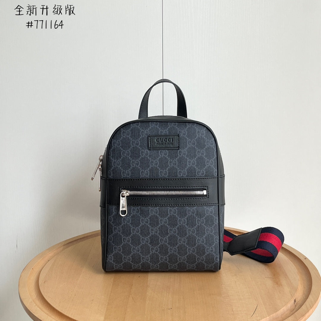 175NB111BDE Stylish leather bag