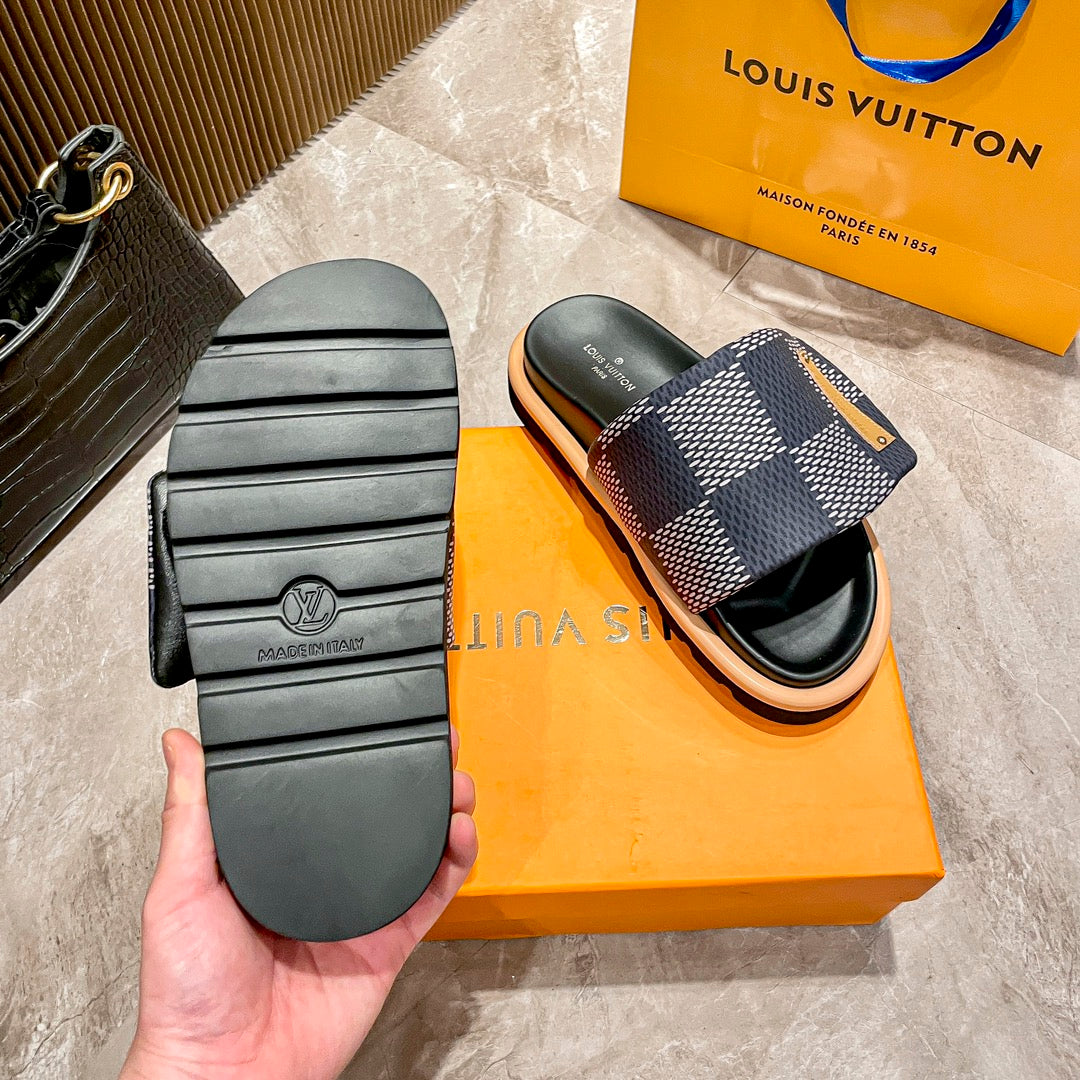 14E211ZDE Stylish Slippers